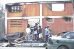 Taller de ebanistería en Santiago consumido por incendio Taller de ebanistería en Santiago consumido por incendio