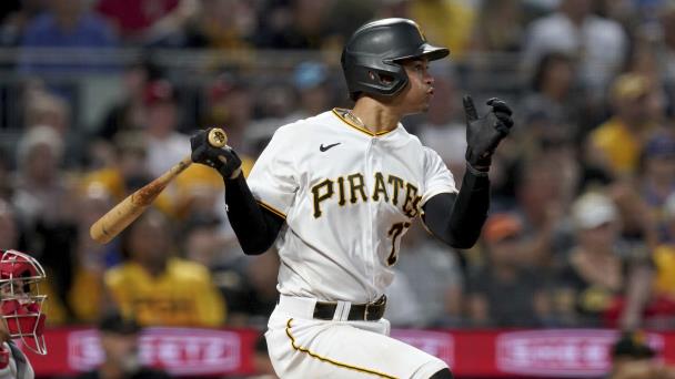 Dominicanos Rodríguez y Peguero llevan a Piratas a victoria sobre Filis