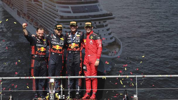 Verstappen arrasa a Checo Pérez en un 1-2 de Red Bull F1 en Bélgica