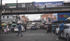Ambiente comercial se torna lento en la víspera del Día de los Padres