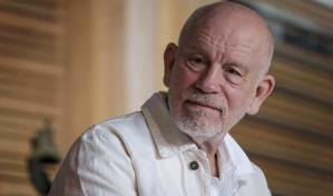 John Malkovich presenta en España el montaje teatral y musical The Infernal Comedy
