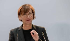 Ministra alemana advierte de riesgo de espionaje por parte de estudiantes chinos