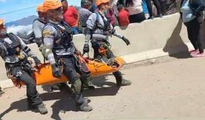 Perú: Al menos ocho muertos al precipitarse un autobús en Piura