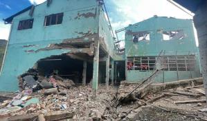 Bomba destruye escuela donde estudió vicepresidenta colombiana y obliga a suspender clases