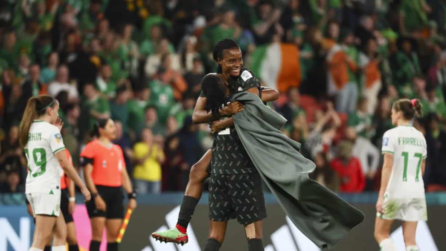 Nigeria avanza a octavos del Mundial femenino con empate ante Irlanda