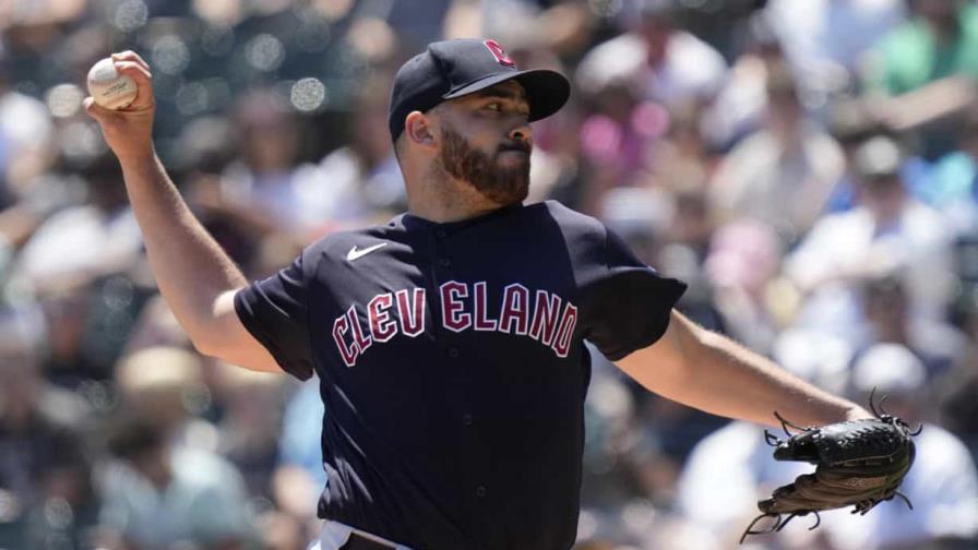 Guardianes canjean al abridor Aaron Civale a Tampa Bay por prospecto Guardianes canjean al abridor Aaron Civale a Tampa Bay por prospecto