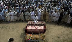 Estado Islámico se adjudica atentado que dejó 54 muertos en mitin político en Pakistán