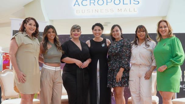 Realizan con éxito conferencia Mujeres en Fórmula RD