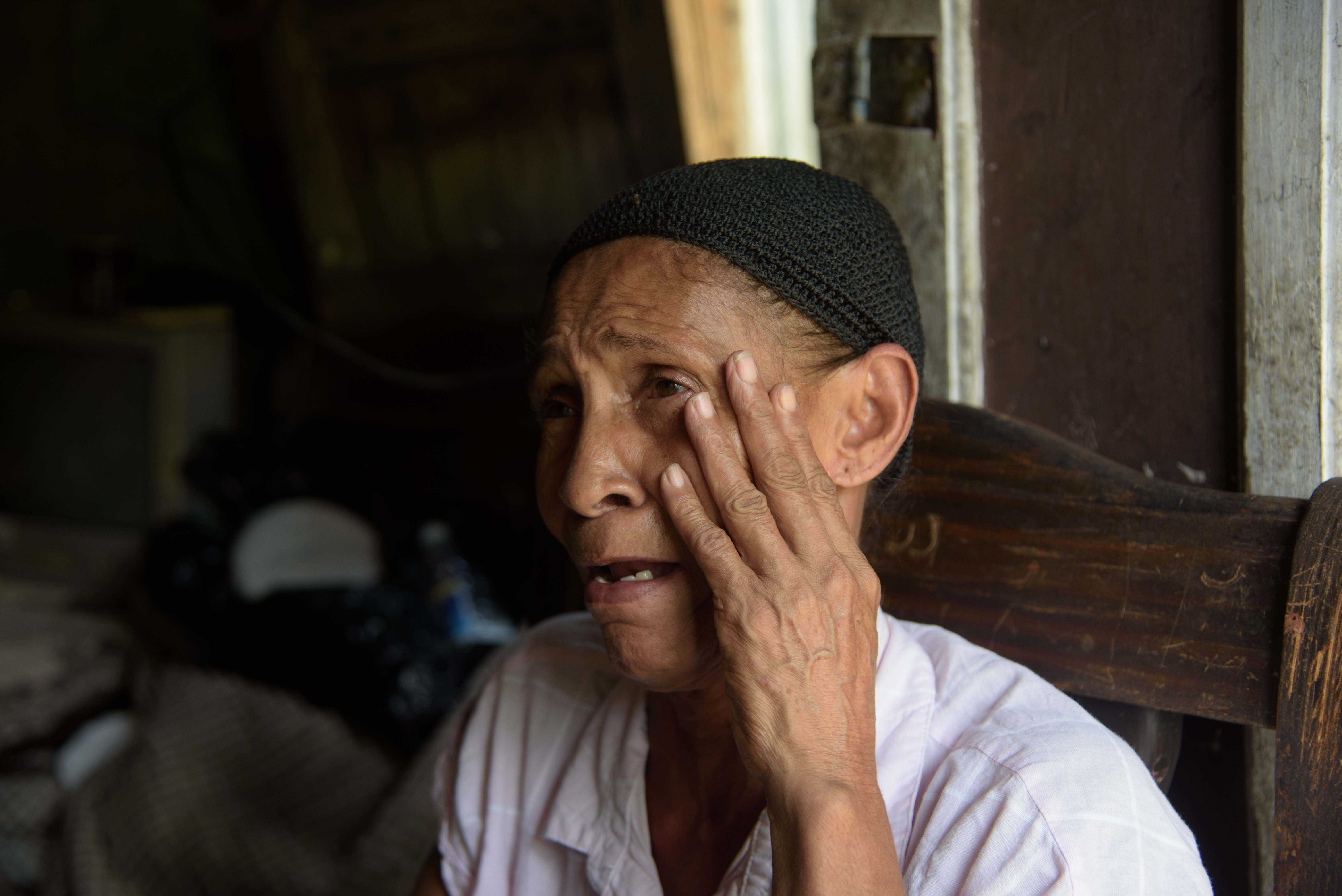 Nereida Lara, abuela de la niña. 