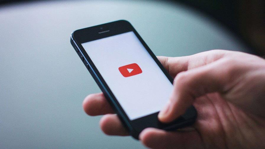 YouTube usa inteligencia artificial para resumir algunos de sus videos