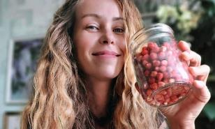 Muere la influencer Zhanna Samsonova, quien llevaba una dieta extrema basada en frutas