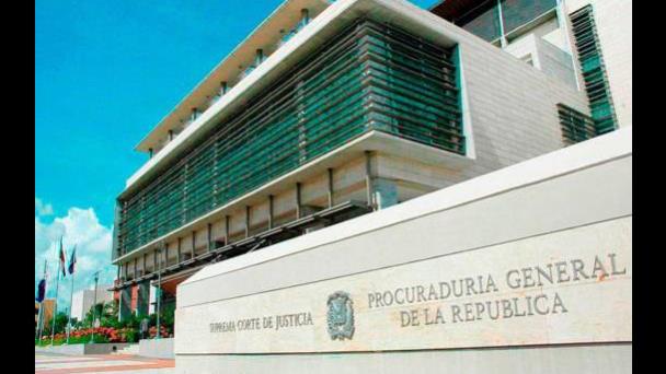 Empleados de Procuraduría acusados de borrar antecedentes penales llevan hasta 10 años en la institución