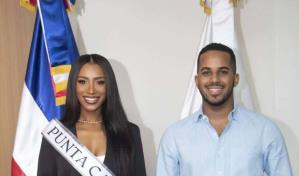 Miss Punta Cana Anna Monter se reúne con el ministro de la Juventud
