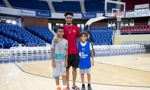 La selección de baloncesto crece en armonía con nuevos integrantes