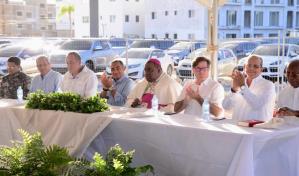 Empresas donan terrenos para construcción de templo y centro comunitario en Pueblo Bávaro