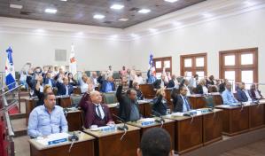 Regidores aprueban ordenanzas que regularán zonas de Arroyo Hondo y Los Ríos