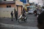 Policía acordona zona donde viven familiares de sospechoso de matar niña en San Cristóbal