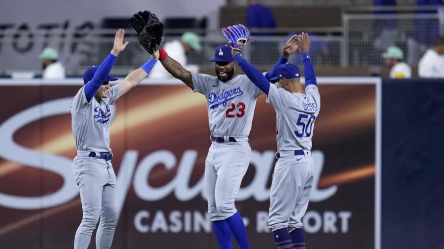 Dodgers anotan 5 en la 8va y doblegan a Padres