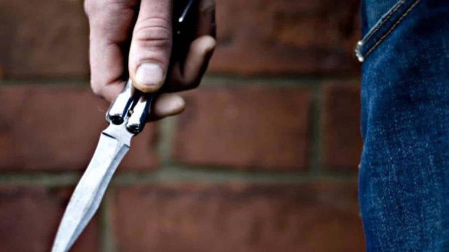 Hombre hiere a su pareja de 23 puñaladas en Puerto Plata
