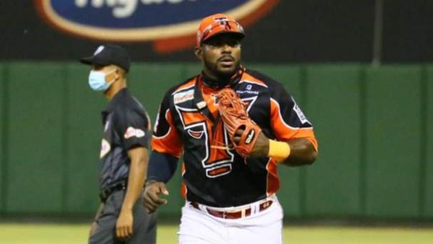 Yasiel Puig's Ambitious Return to the Major League: Training at Estrellas  Orientales