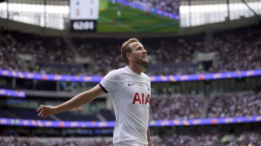 Kane anota 4 goles en la que pudo haber sido despedida de Tottenham