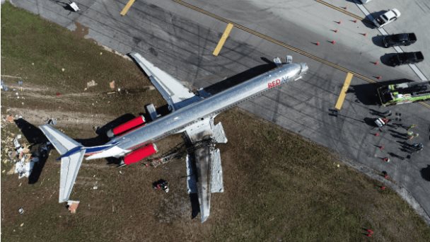 El testimonio del piloto y la azafata del vuelo de RED Air accidentado en 2022