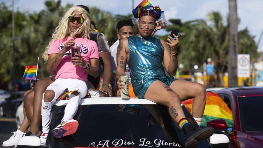 Colectivo LGTBI+ dominicano celebra caravana del orgullo y pide justicia para las víctimas