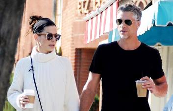 Fallece Bryan Randall, novio de Sandra Bullock