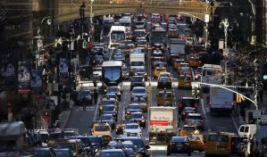 Nueva York busca ser pionera en gravar la circulación vehicular en EE.UU.