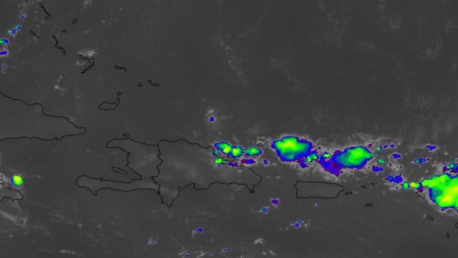 Salga con sombrilla: pronostican aguaceros este lunes y mucho calor