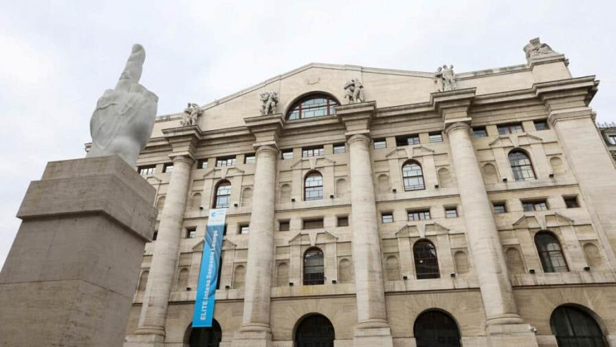 Gobierno italiano decide gravar en un 40 % los sobrebeneficios de los bancos