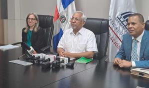 Consejo Nacional de Educación aprueba bibliografía de libros de texto pese a oposición de editoriales