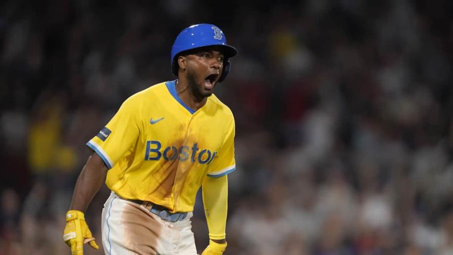 Con grand slam de Reyes, Medias Rojas se recuperan y vencen a Reales