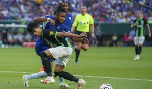 Delantero Nkunku se ausentará del Chelsea por cirugía