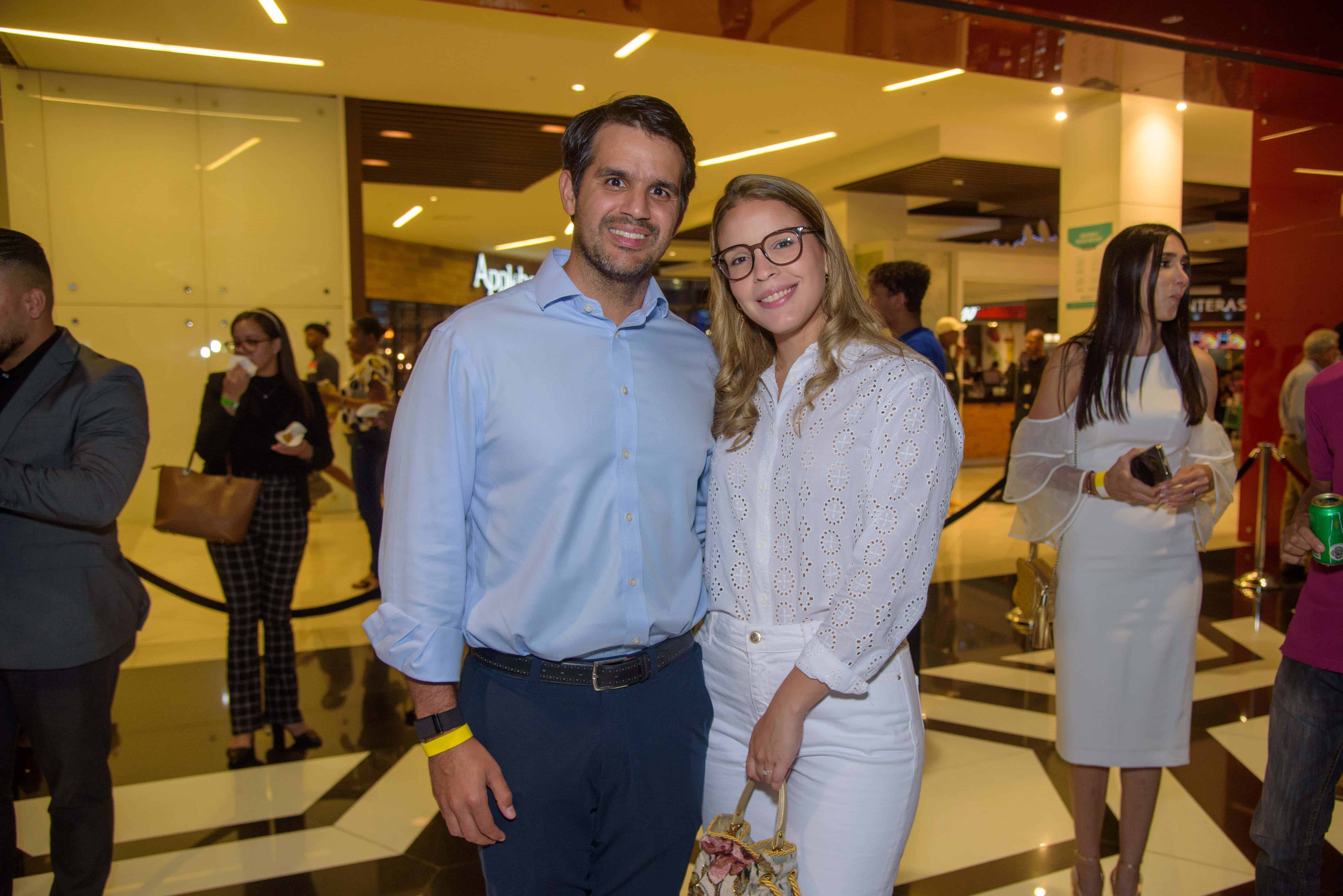 Alejandro Bobadilla y Paola Ramírez.