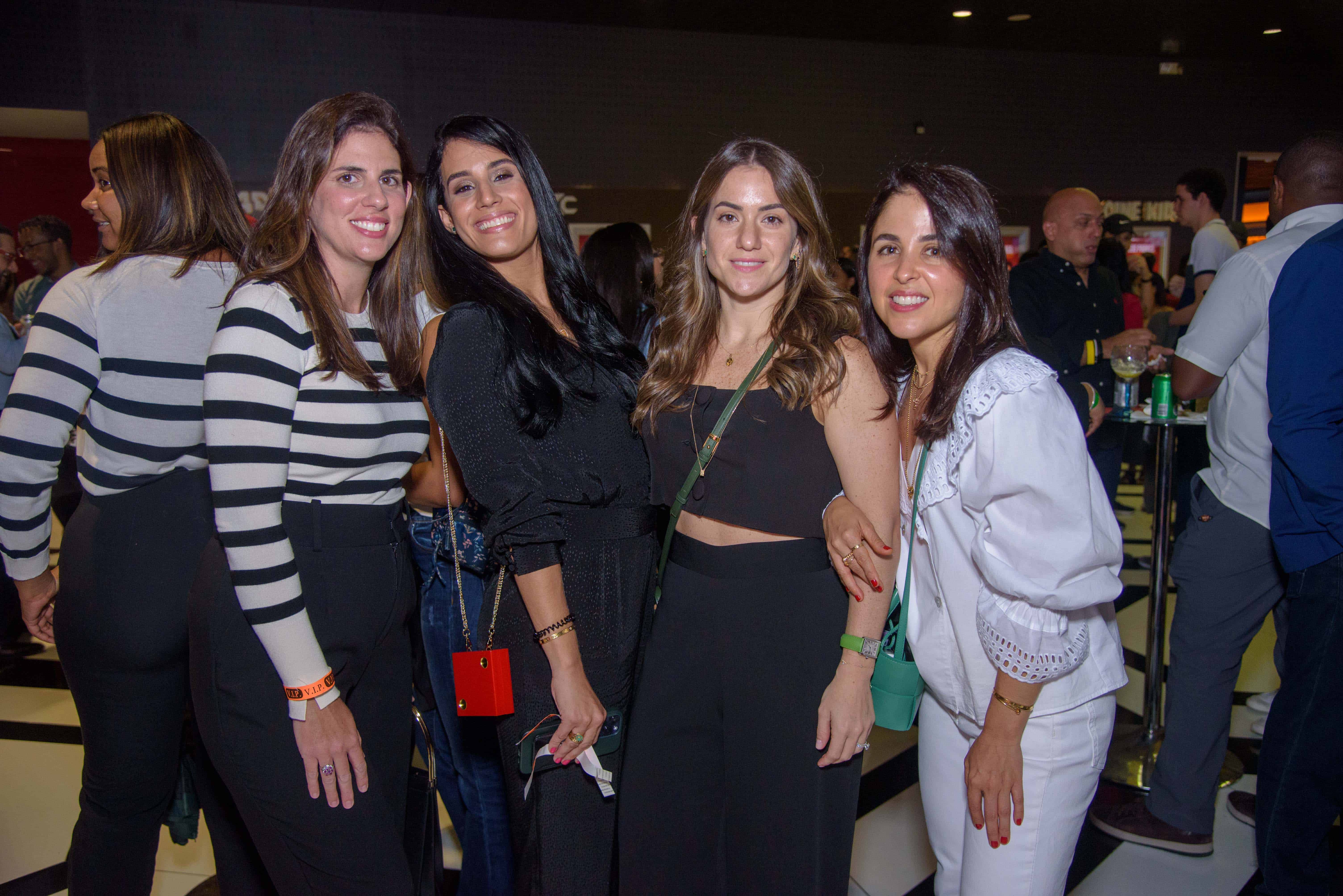 Nathalie Gadala, Hannelore Valdez, Ana Angarita y Vera Vicioso.
