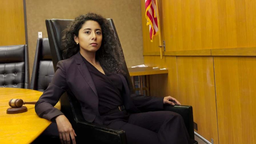 Lina Hidalgo, la cabeza del condado texano de Harris, se interna para tratar depresión Lina Hidalgo, la cabeza del condado texano de Harris, se interna para tratar depresión