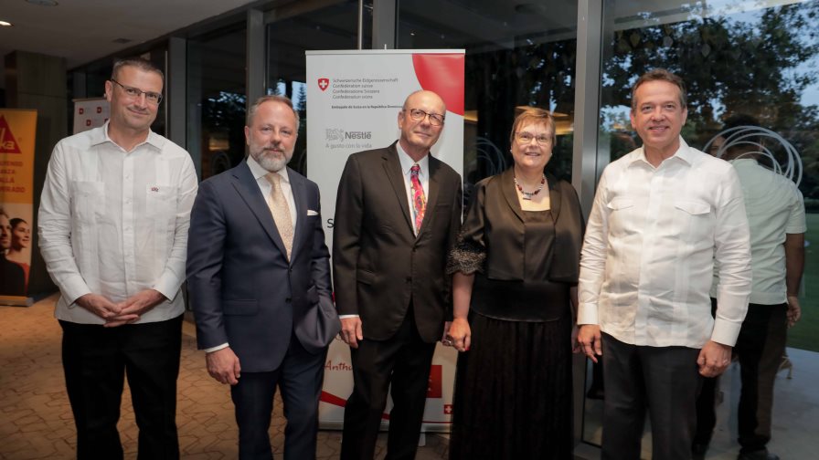 CCTDS celebra aniversario de la Confederación Suiza