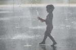 Olas de calor podrían quitarle al PIB mundial 0.6 puntos en 2023, según Allianz Trade Olas de calor podrían quitarle al PIB mundial 0.6 puntos en 2023, según Allianz Trade