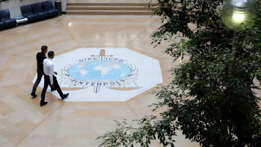 Estafa del ‘príncipe nigeriano’: Interpol desbarata red mafiosa africana que operaba en la web