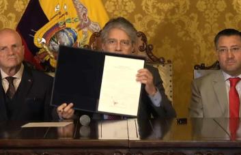 Asesinato de candidato presidencial pone a Ecuador bajo estado de excepción