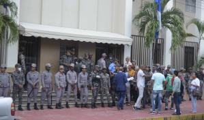 Acordonan Palacio de Justicia donde se conocerá medida de coerción a presunto matador de Willeni Lorenzo