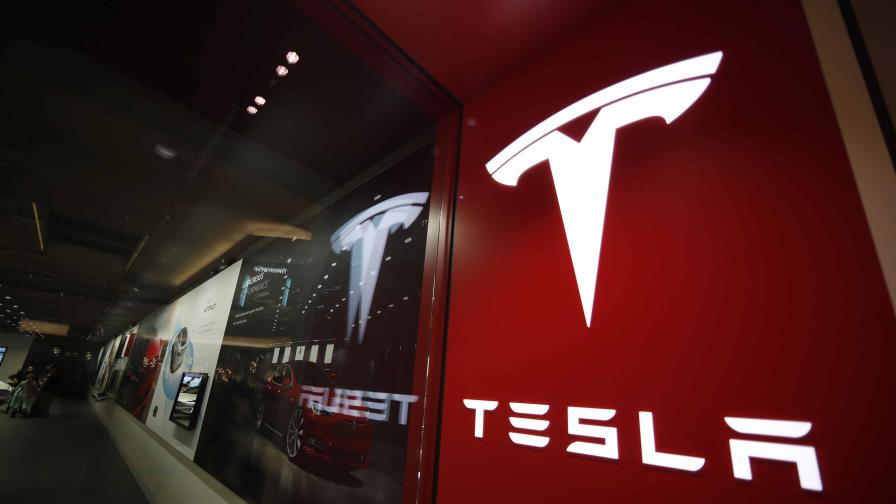 Agencia federal de EE.UU. investiga un choque fatal de un auto Tesla en Virginia