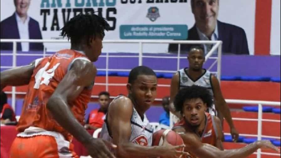 Caobas City y Los Mina ganan en torneo basket superior Provincia de Santo Domingo