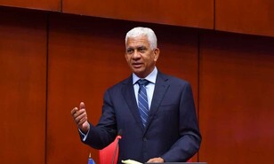 Presidente del Senado ve consenso para aprobar plan fiscal y asegura no golpear&aacute; a los m&aacute;s pobres