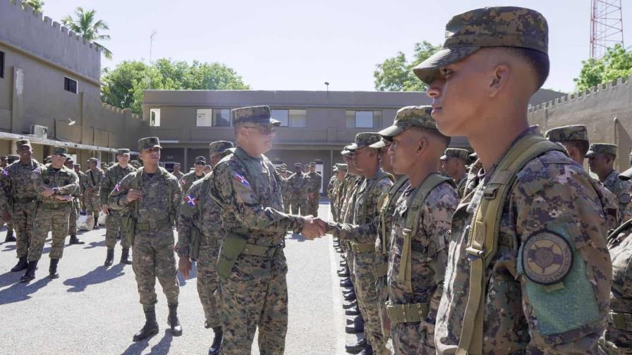 El Comandante General del Ejército visita 3ra. Brigada de Infantería en Elías Piña