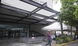 Pacientes se quejan al no recibir servicios por paro de médicos en hospitales