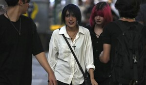 El velo cae poco a poco en Ir&aacute;n, pero las restricciones persisten