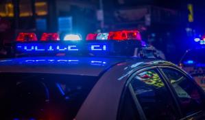 Hombre molesto incendia con fuegos artificiales la casa rodante de su vecino en Florida