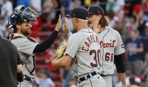 Carpenter pega dos jonrones; Tigres derrotan 6-4 a Medias Rojas